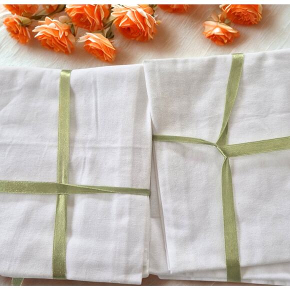 Pier 1 Cotton Napkins Set of 6 White Embroidered Floral 20 x 20 Boho NWT - Picture 4 of 5